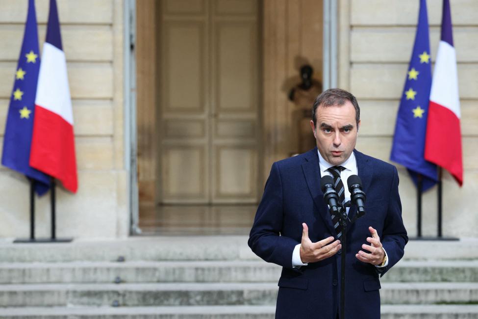 Le Premier ministre Sébastien Lecornu prononce une déclaration à l'hôtel Matignon à Paris, le 3 octobre 2025.