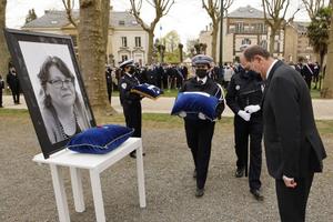 Rambouillet hommage Stéphanie Jean Castex AFP