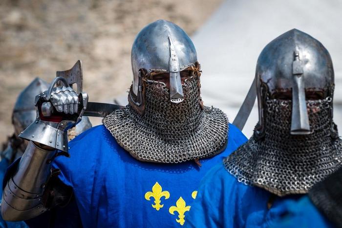 chevaliers Moyen Age AFP