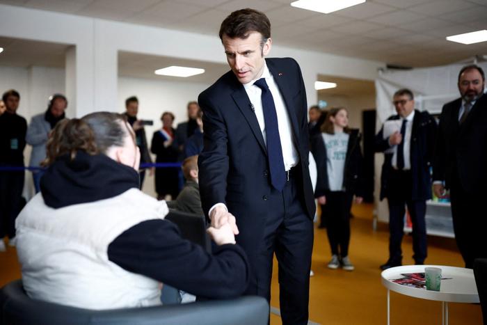 Emmanuel Macron vaccination AFP
