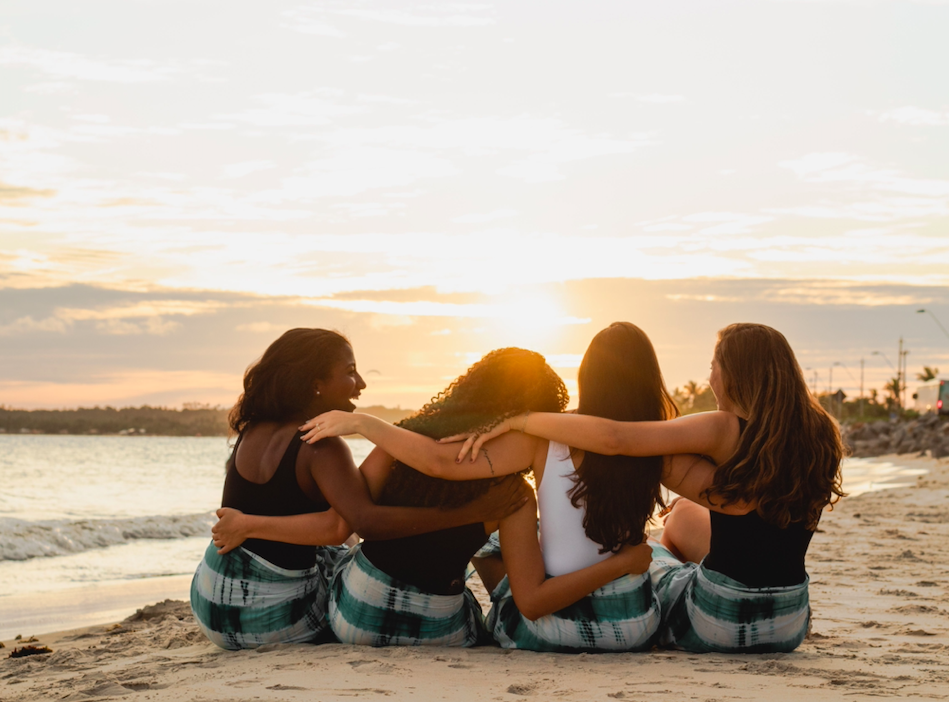 Comment une amitié de qualité favorise le bien-être des adolescents