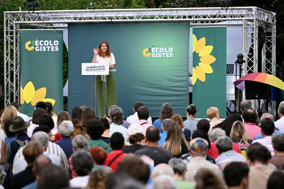 La secrétaire nationale du parti écologiste de gauche français Les Écologistes, Marine Tondelier, prononce un discours lors des Universités d’été du parti à Strasbourg, dans l’est de la France, le 21 août 2025.