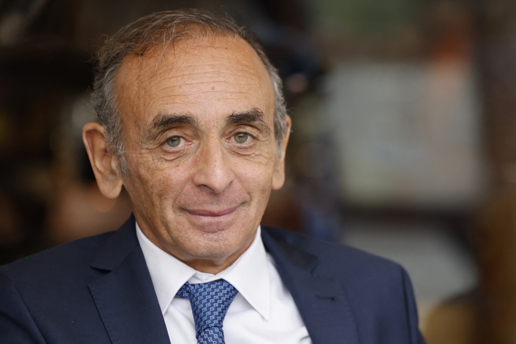 Poursuivi pour diffamation par une enseignante, Eric Zemmour a été relaxé après avoir dénoncé en 2022 un voyage scolaire dans un camp de migrants