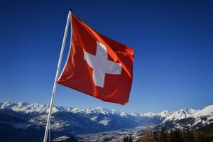 Une vue du drapeau suisse (image d'illustration).