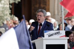Jean-Luc Mélenchon en meeting à Saint-Denis 