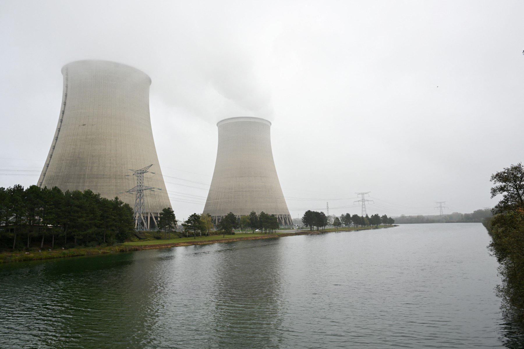 Climatiquement isolée, énergétiquement singulière : la France face au monde réel