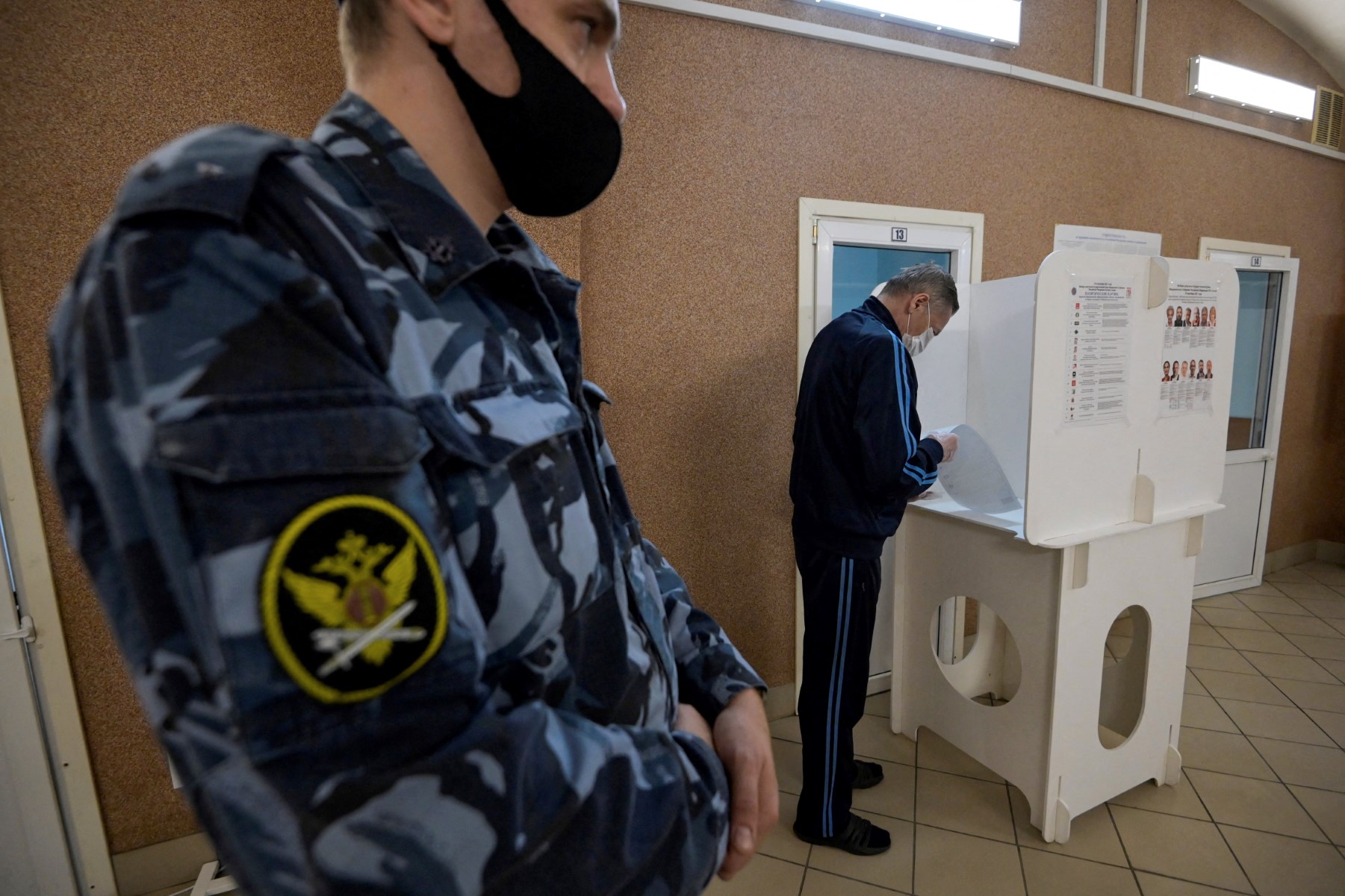 Endormir les mécontents : comment les autorités russes « assèchent » les élections législatives de 2026