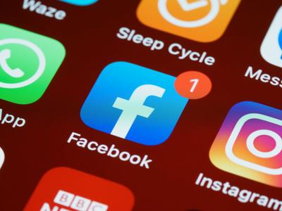 FACEBOOK 