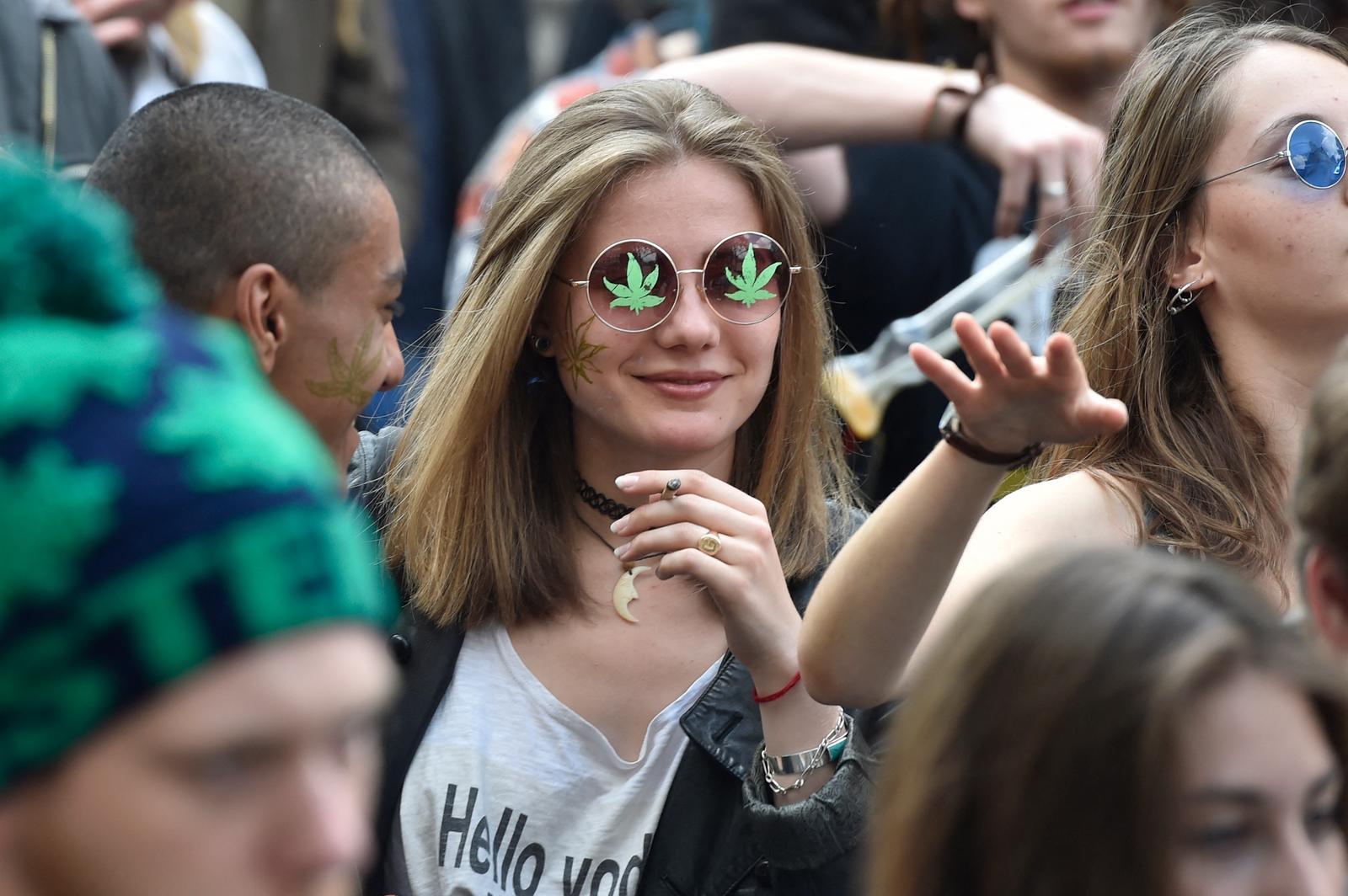 Des manifestants, en 2017, lors de la 16e Marche mondiale du cannabis, pour réclamer la légalisation du cannabis.
