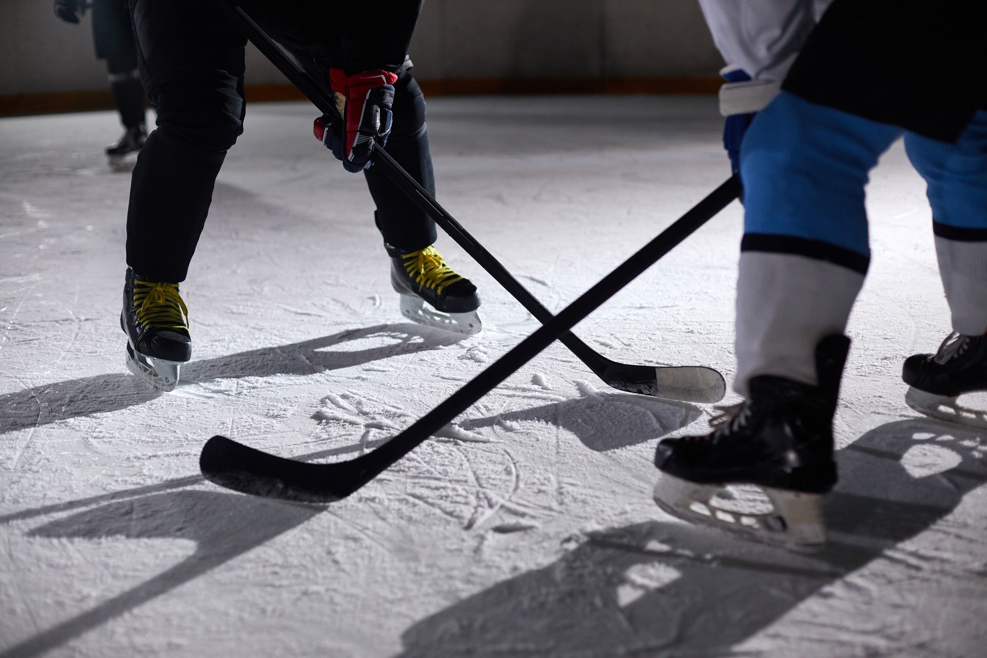 Comment les séries Heated Rivalry, Off Campus et Shoresy ont remis en question les idées reçues sur le hockey