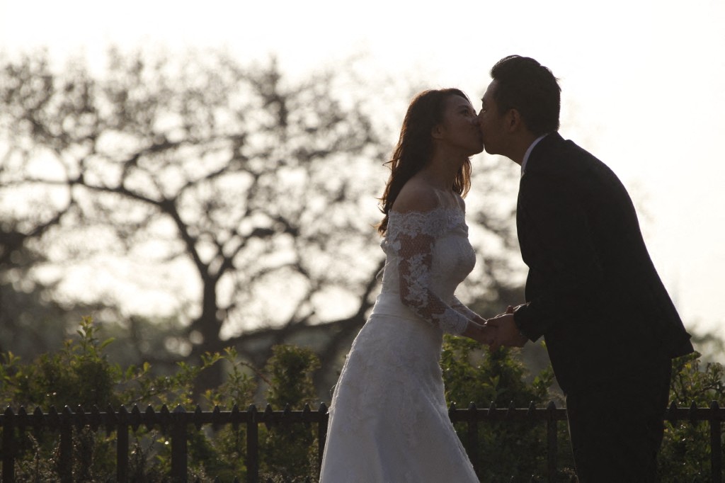 Natalité : derrière le crash démographique, la chute du nombre de couples