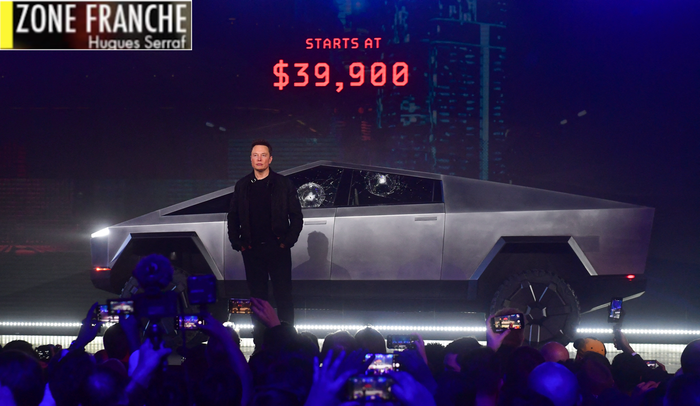 Elon Musk au moment du lancement de son Cybertruck Tesla, désormais un échec commercial
