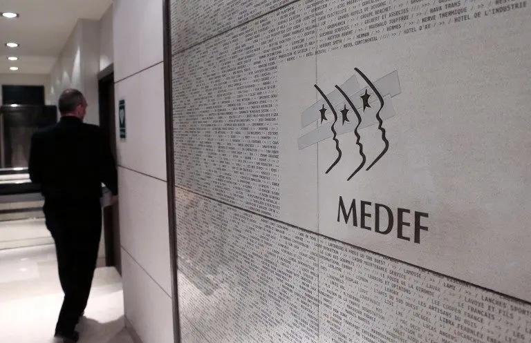 Du côté du Medef, Patrick Martin a expliqué publiquement et très clairement la semaine dernière qu’il fallait retenir des solutions responsables si l’on veut sauver le modèle social.