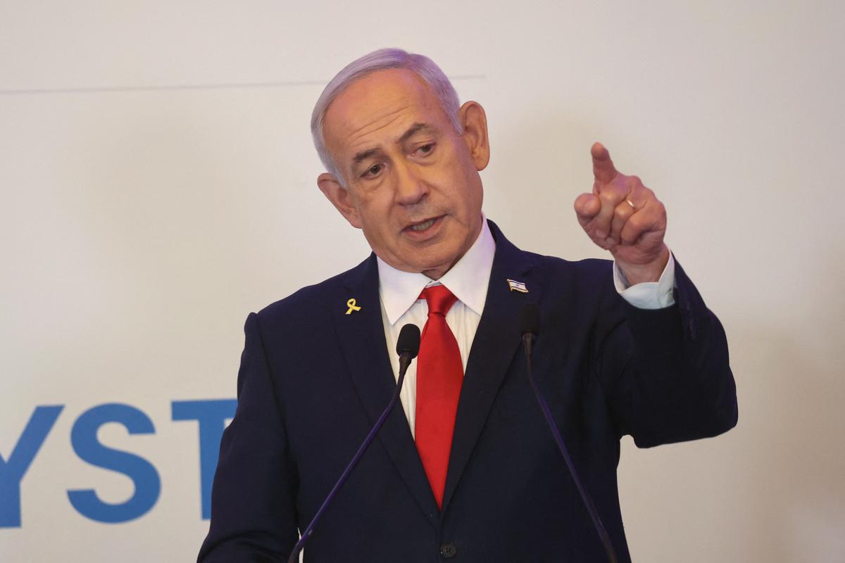Le Premier ministre israélien Benyamin Netanyahou s'exprime lors d'un événement à l'hôtel Waldorf Astoria de Jérusalem, le 27 juillet 2025.