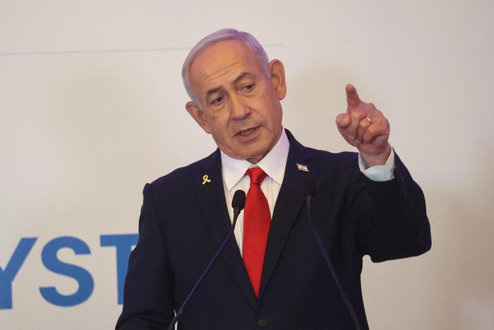 Le Premier ministre israélien Benyamin Netanyahou s'exprime lors d'un événement à l'hôtel Waldorf Astoria de Jérusalem, le 27 juillet 2025. (Image d'illustration)