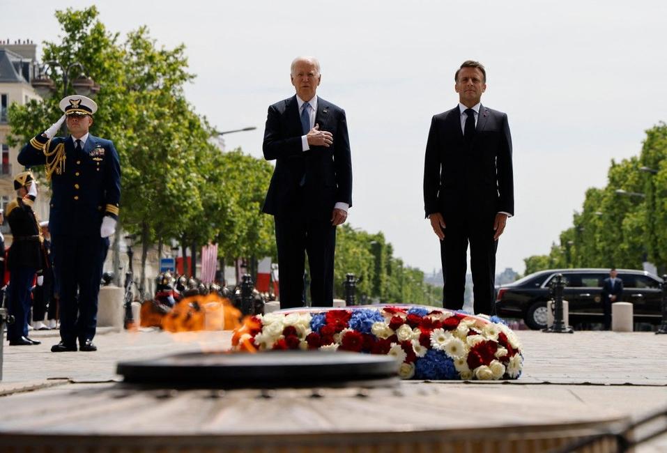 Emmanuel Macron Joe Biden AFP