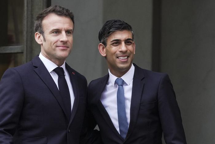 Emmanuel Macron Rishi Sunak AFP