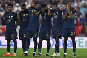 L'équipe de France lors de la séance de tirs au but face à l'Argentine en finale.