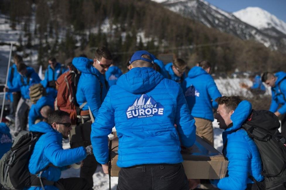 génération identitaire defend europe Alpes AFP