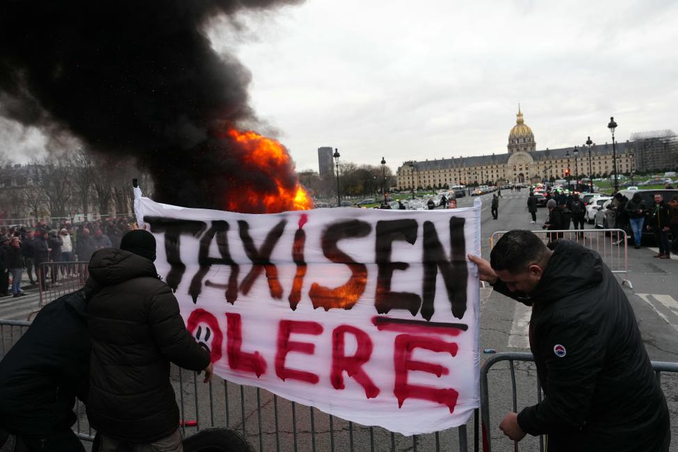 Manifestation de taxis en colère.