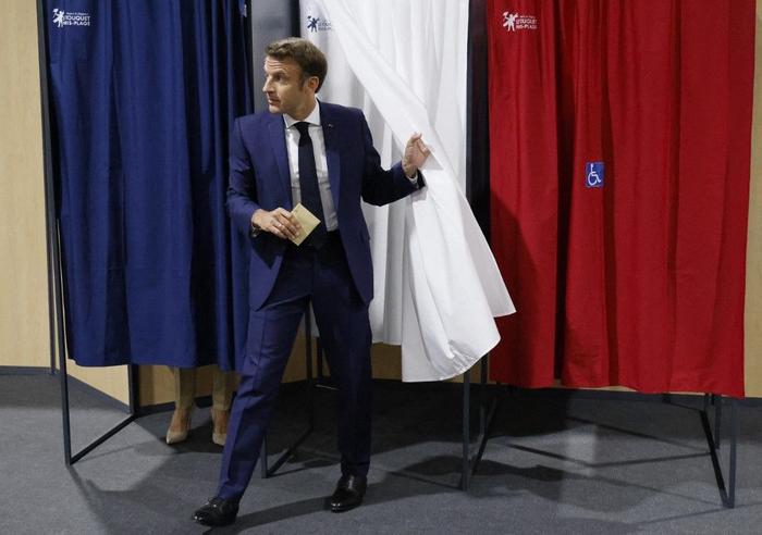 Emmanuel Macron vote AFP