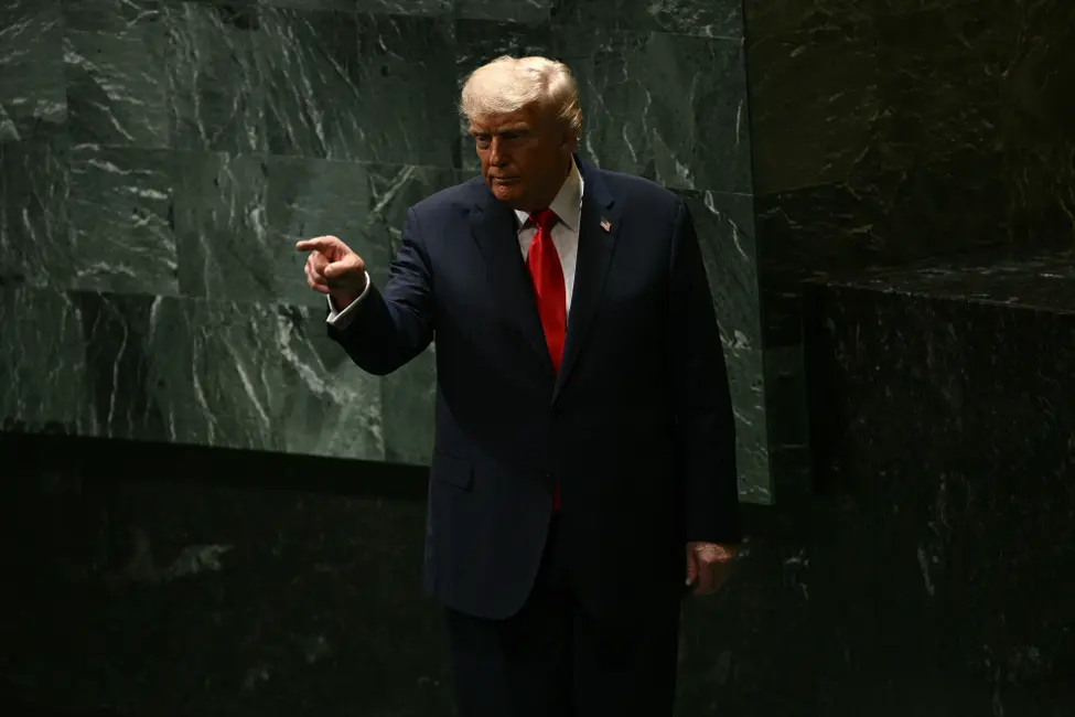 Donald Trump prédisant l'apocalypse migratoire pour l'Europe depuis le siège de l'ONU