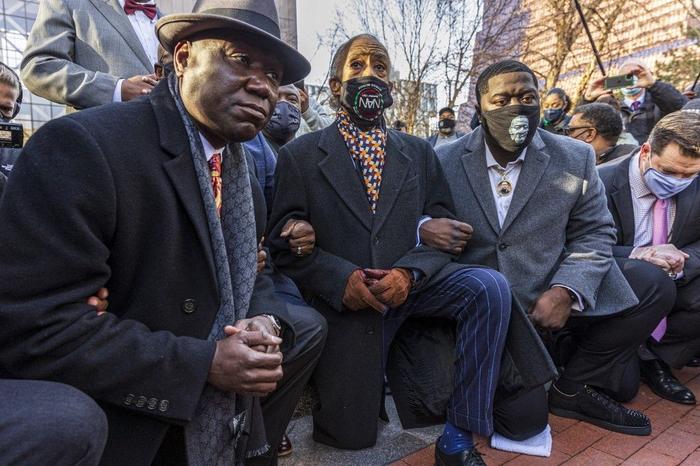 George Floyd procès proches Minneapolis AFP