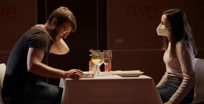 Covid-19 espagne repas test contaminations air