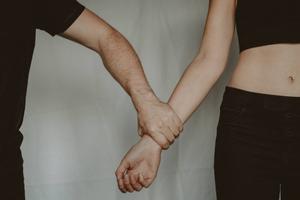 L’intelligence artificielle (IA) permet désormais de repérer des personnes susceptibles de courir un risque accru de violence de la part d’un partenaire intime