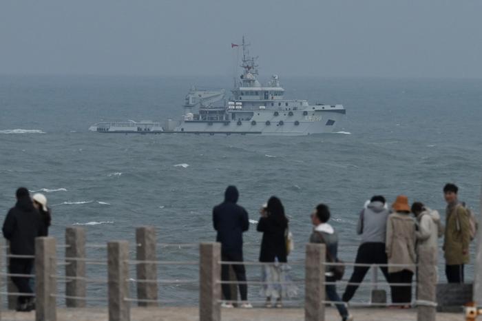 Un navire militaire chinois en manoeuvre dans le détroit de Taiwan