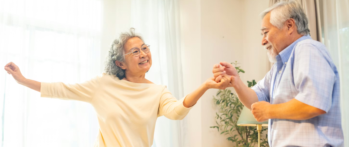 De petites adaptations pour dormir mieux, de l'activité physique et une bonne alimentation : le bon cocktail pour une vie plus longue