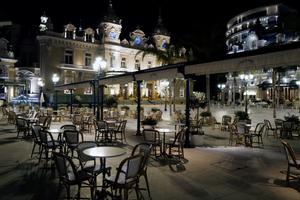 Monaco France cafés Covid-19 AFP