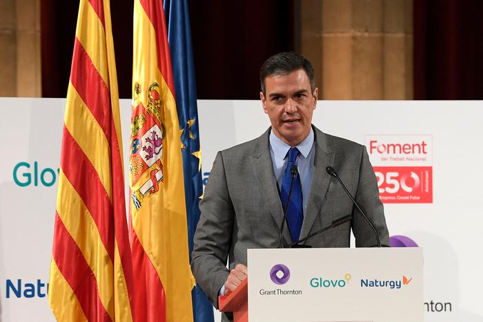 Le Premier ministre espagnol Pedro Sanchez prononce un discours à l'association patronale catalane Foment del Treball à Barcelone, le 7 juin 2021.