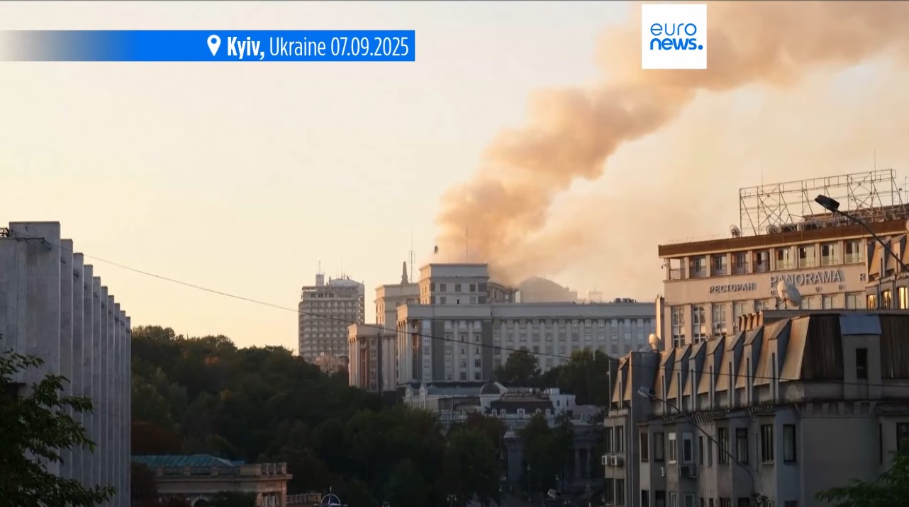 Ukraine : Kyiv frappée en plein coeur, le siège du gouvernement visé pour la première fois