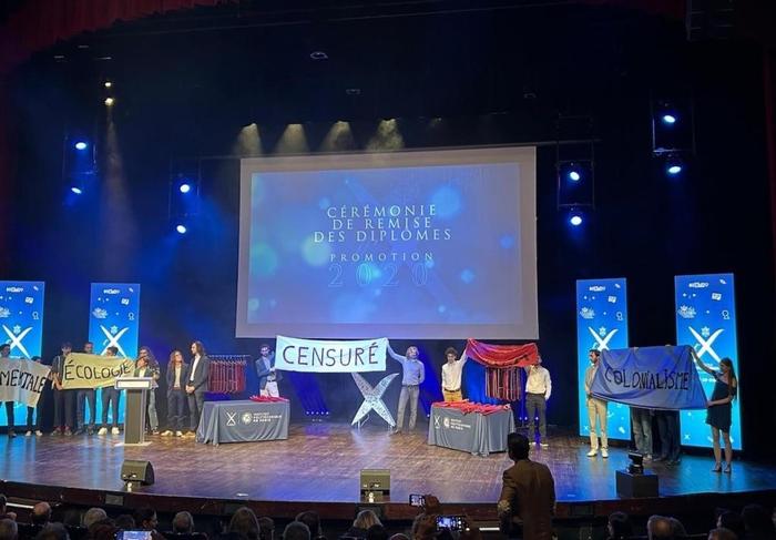 Polytechnique : des néo-diplômés bizutent leur école