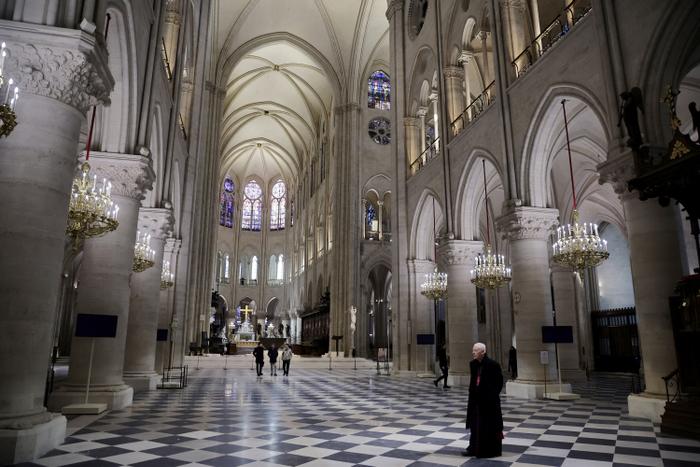 Une vue de l'intérieur de la cathédrale Notre-Dame de Paris, le 29 novembre 2024.