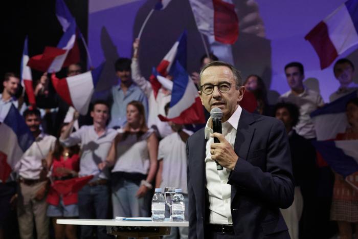 Bruno Retailleau s'exprime lors du meeting de rentrée politique du parti LR, à Port-Marly, au nord-ouest de Paris, le 7 septembre 2025.