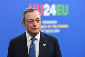 L'ancien Premier ministre italien et économiste Mario Draghi à Budapest, en Hongrie, le 8 novembre 2024, lors d'une réunion informelle des chefs d'État ou de gouvernement de l'Union européenne. 