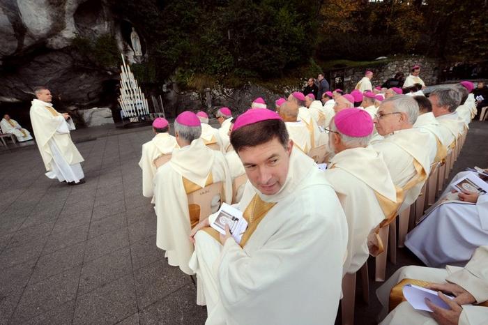 conférences des évêques de France Lourdes religion AFP