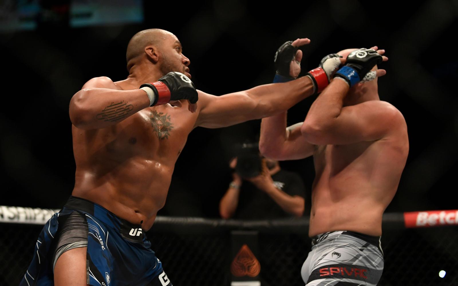 Combat de MMA.