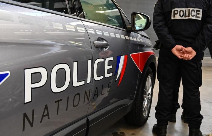police enquête logo voiture forces de l'ordre AFP