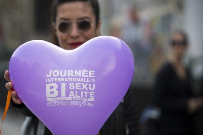 Rassemblement pour célébrer la journée internationale de la bisexualité, la Journée de la bivisibilité, à Paris, le 23 septembre 2014.