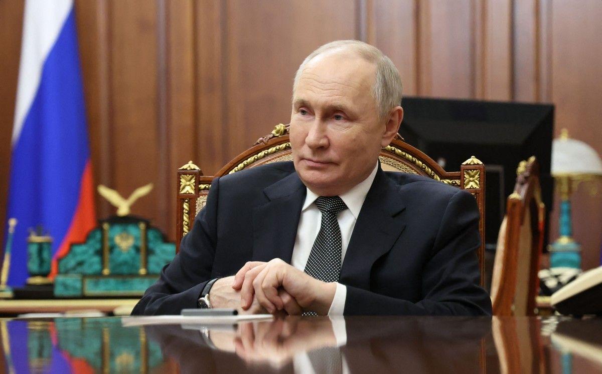 Vladimir Poutine lors d'une visioconférence au Kremlin.