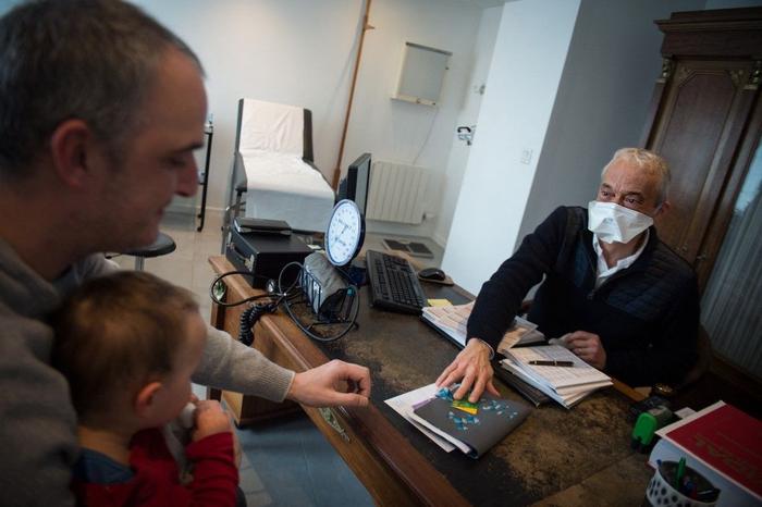médecin Covid-19 patients consultation AFP
