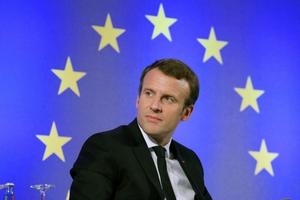 Emmanuel Macron Europe drapeau union européenne AFP