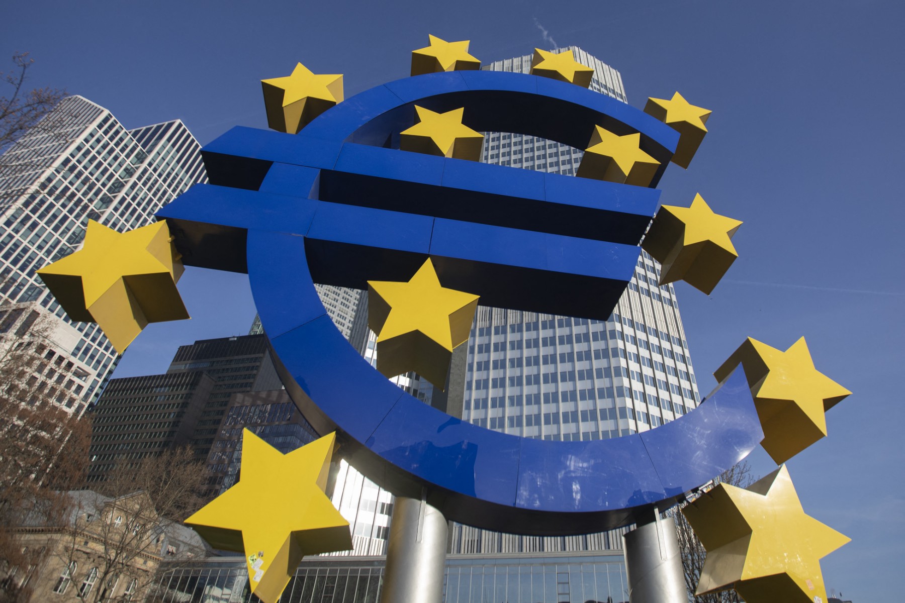 Face au choc industriel chinois, qui serait prêt à appuyer sur le bouton de la dévaluation de l'euro ?