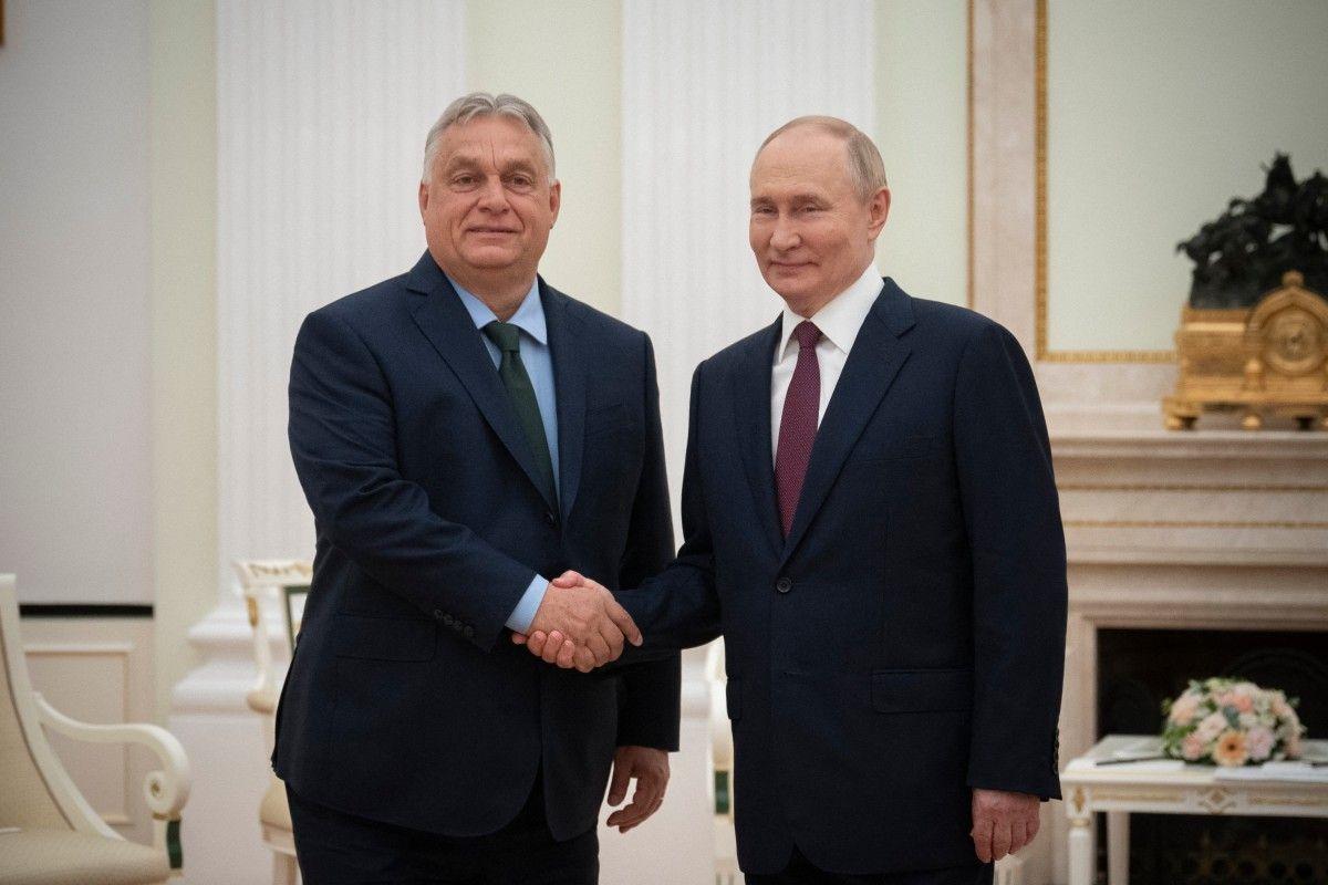 Viktor Orban lors de sa visite au Kremlin avec Vladimir Poutine.