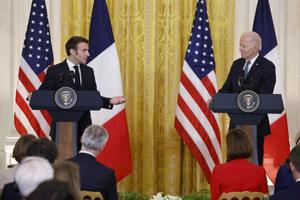 Emmanuel Macron Joe Biden AFP