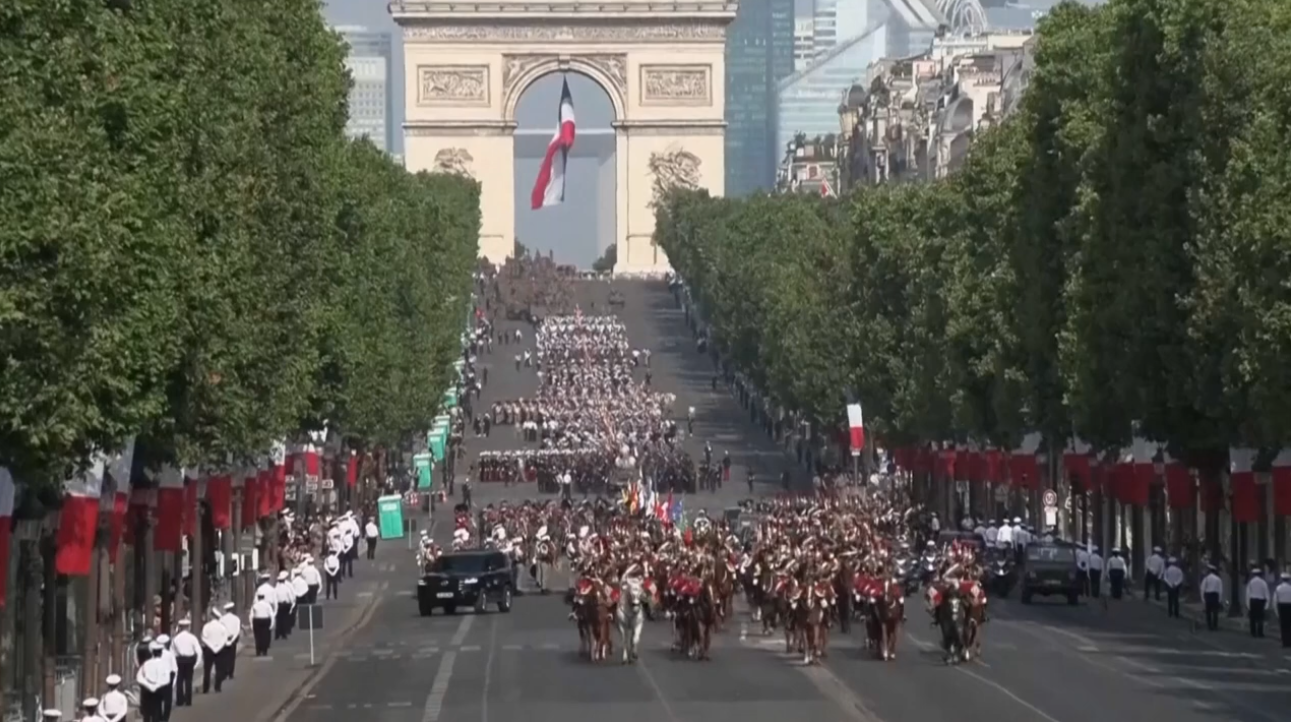 14 Juillet : Un défilé honorant l'Ukraine et l'Union Européenne pour la der d'Emmanuel Macron