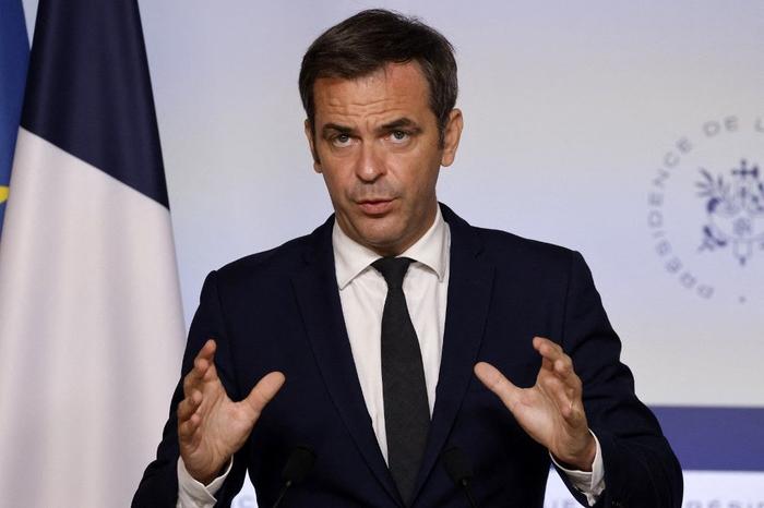 Olivier Véran portrait AFP